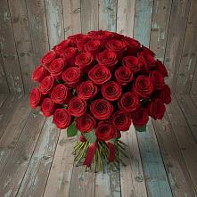Букет 55 Красных роз Фридом #REPLACE_PRED# Базарный Карабулак