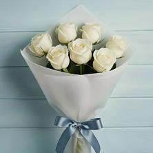 Букет 7 Белых роз Эдлесс Лав в Базарный Карабулак