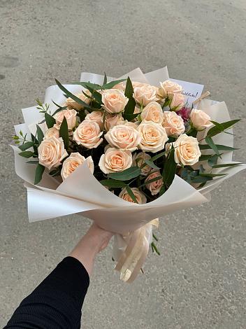 Букет Кремовые розы Латте в Базарный Карабулак