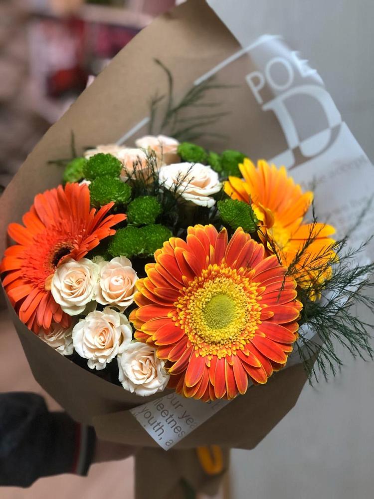 Букет цветов из: Герберы, Хризантемы и Розы в Базарный Карабулак