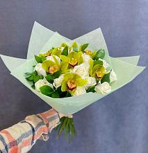 Букет цветов из:  Орхидеи и Розы в Базарный Карабулак