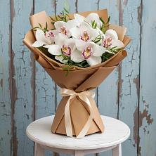 Букет цветов из:  Орхидеи и Розы в Базарный Карабулак